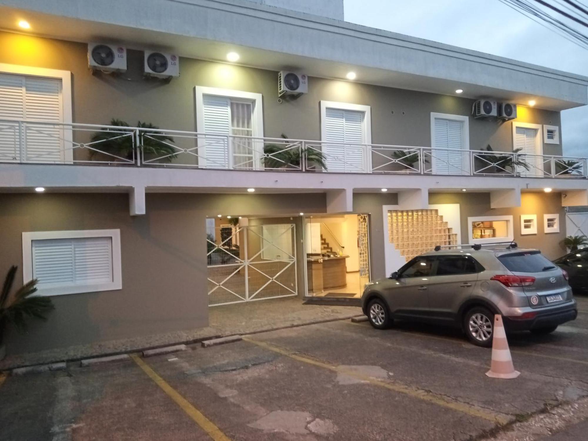 Smart Hotel 雷吉斯特鲁 外观 照片