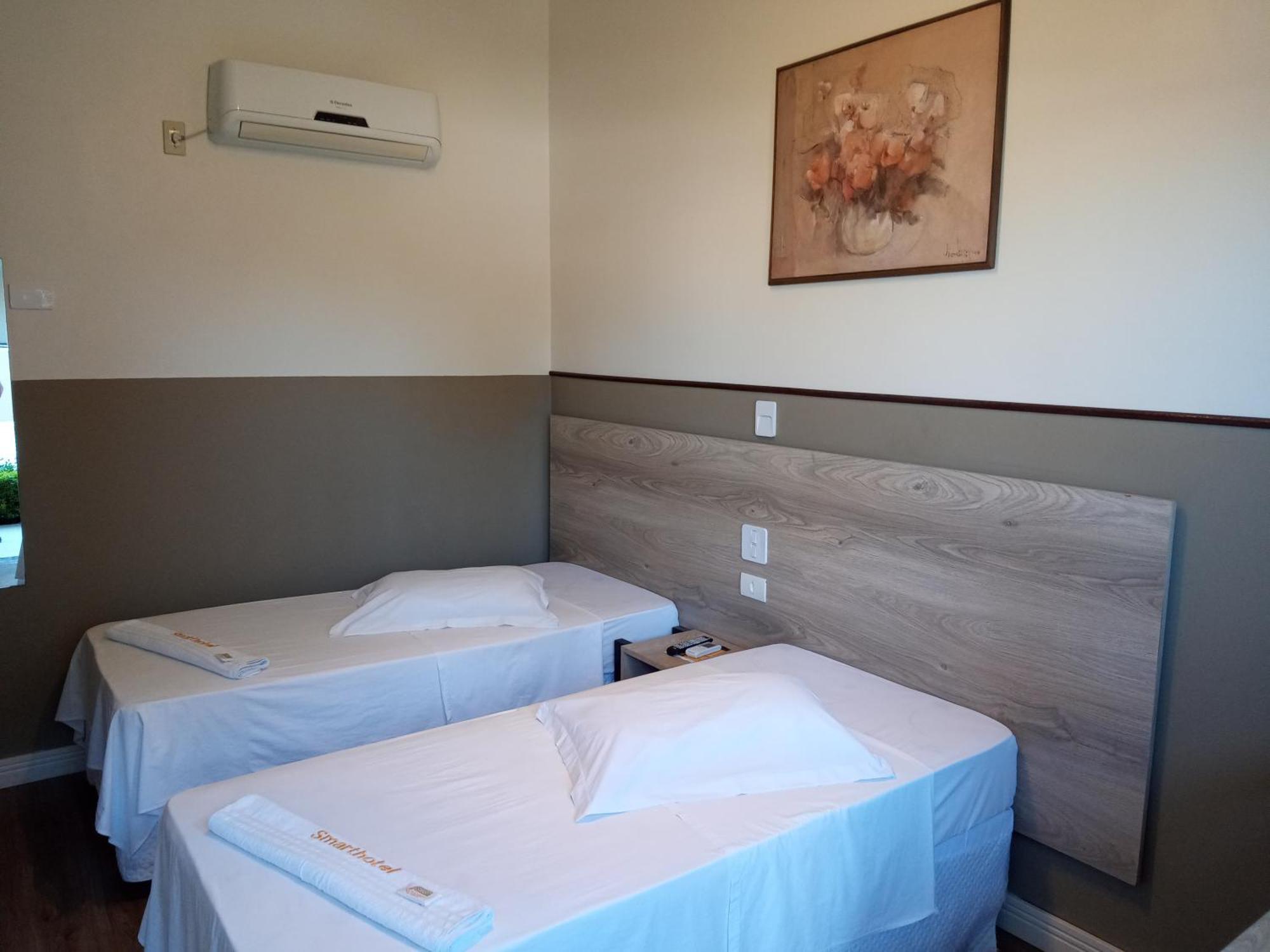 Smart Hotel 雷吉斯特鲁 客房 照片
