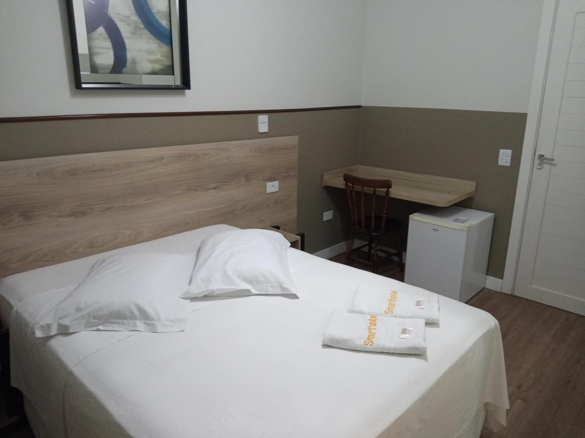 Smart Hotel 雷吉斯特鲁 客房 照片